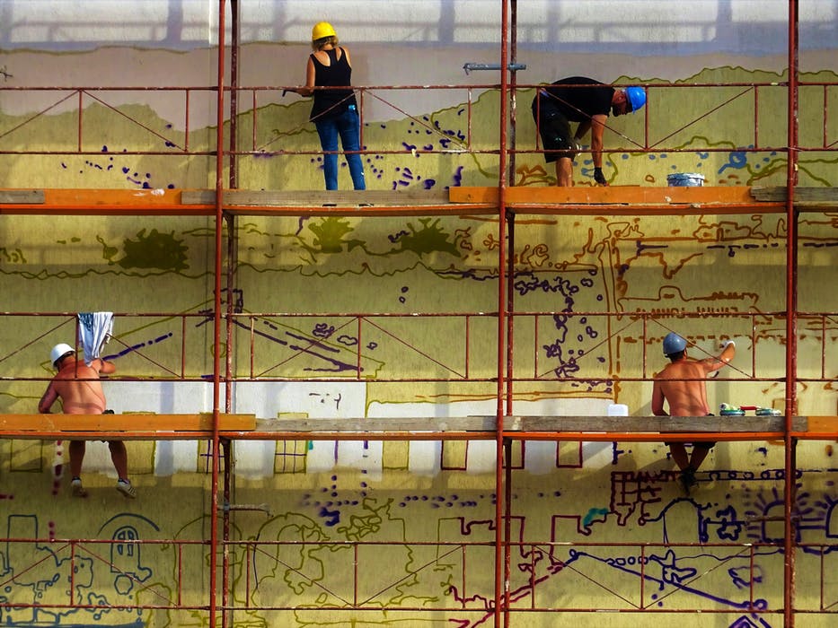 workers on a scaffolding