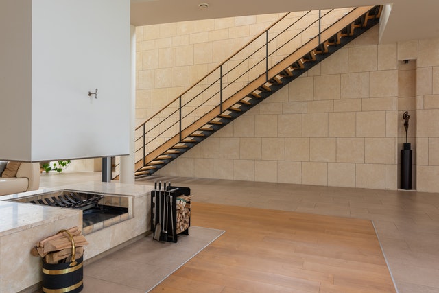 3 advantages of timber floor installers in Sydney for your renovation project